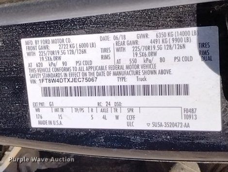 image for item DP3322 2018 Ford F450 Super Duty  Crew Cab flatbed truck