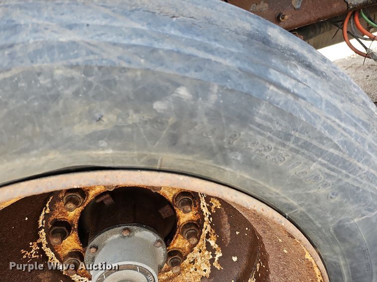 image for item DQ0088 2004 International 4300  refuse truck