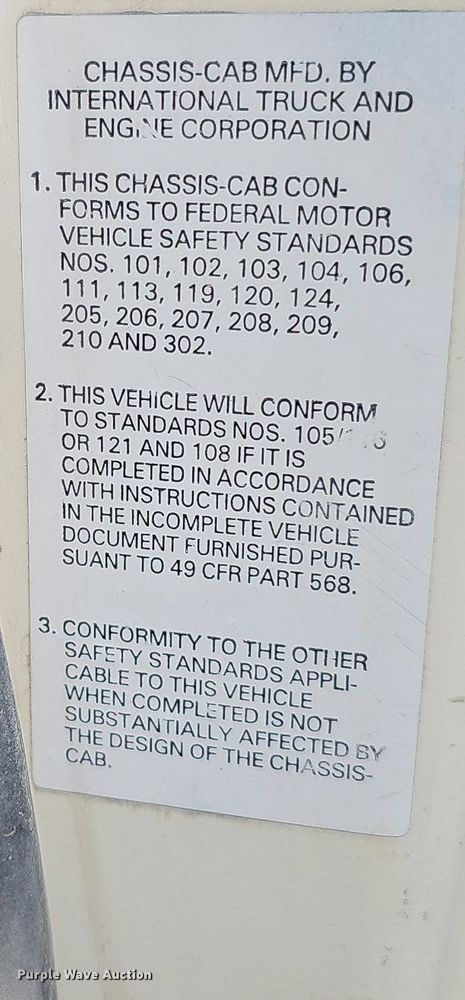 image for item DQ0088 2004 International 4300  refuse truck