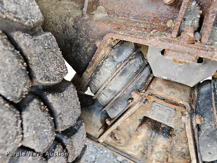 image for item DQ0090 2003 International 7400  refuse truck