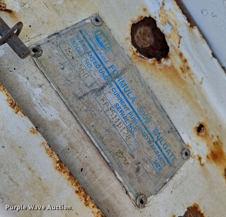 image for item DQ0090 2003 International 7400  refuse truck