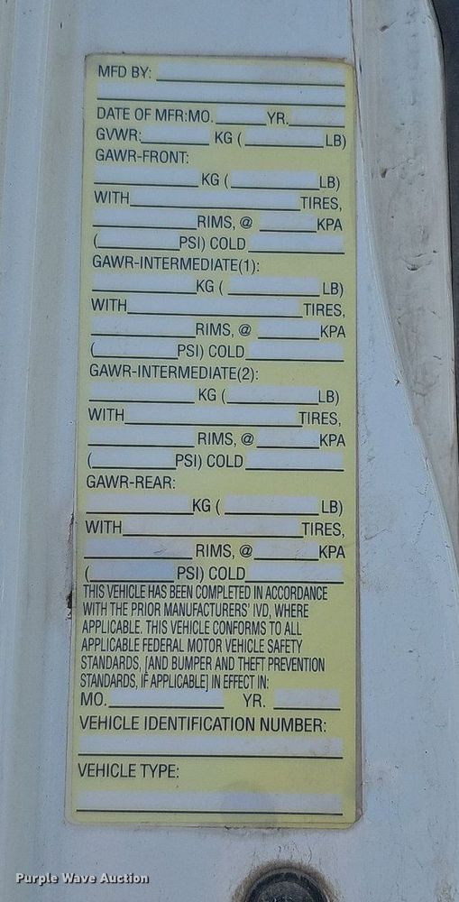 image for item DQ0090 2003 International 7400  refuse truck