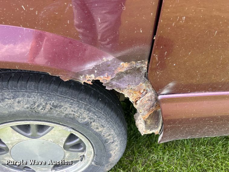image for item DQ0845 2002 GMC Safari  van