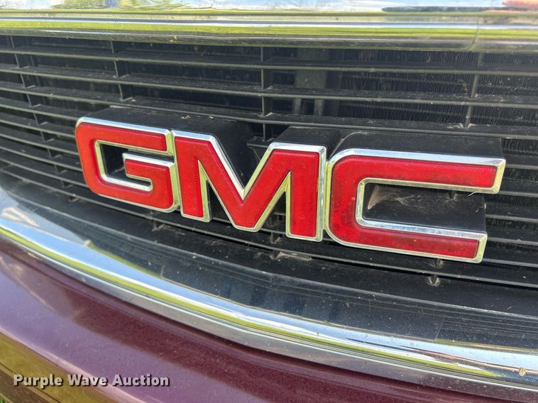 image for item DQ0845 2002 GMC Safari  van