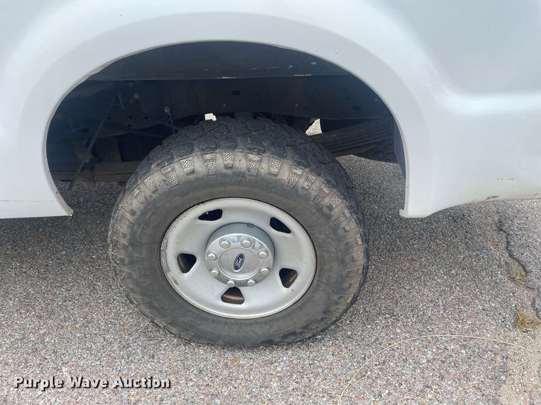 image for item DQ2934 2008 Ford F250 Super Duty XL  SuperCab pickup truck