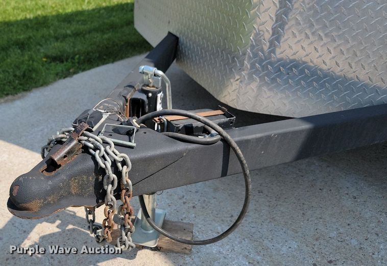 image for item DQ7493 2015 H&H TC 16 2  enclosed cargo trailer