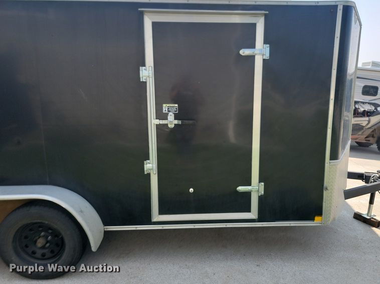 image for item DQ7493 2015 H&H TC 16 2  enclosed cargo trailer