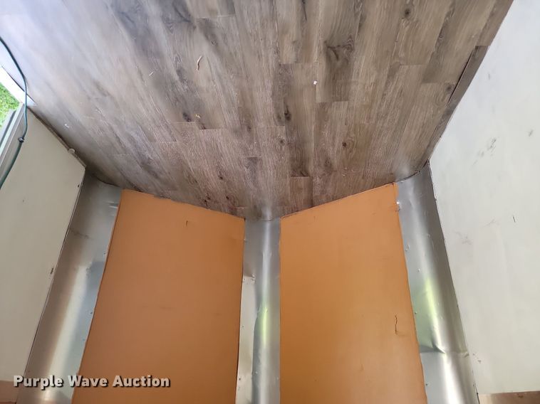 image for item DQ7493 2015 H&H TC 16 2  enclosed cargo trailer