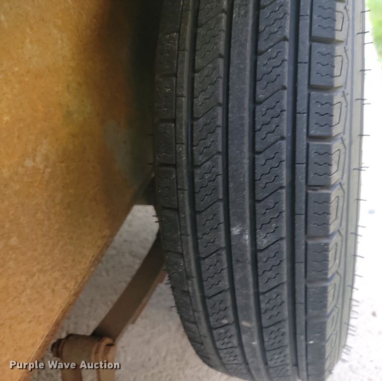 image for item DQ7493 2015 H&H TC 16 2  enclosed cargo trailer