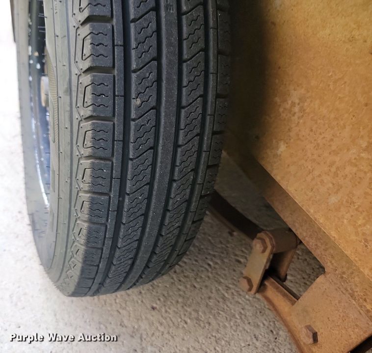 image for item DQ7493 2015 H&H TC 16 2  enclosed cargo trailer