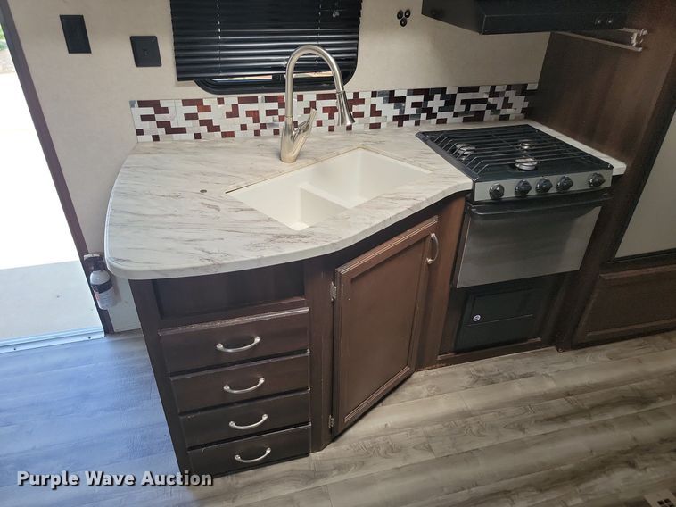 image for item DQ7494 2018 Jayco Jay Flight 24BRS  camper