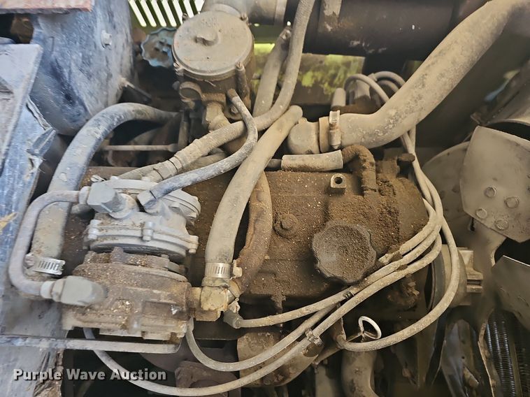 image for item DR3400 Clark GCX15E  forklift