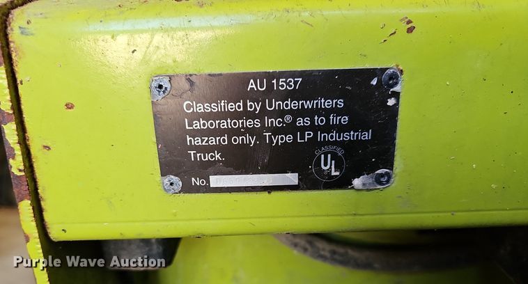 image for item DR3400 Clark GCX15E  forklift