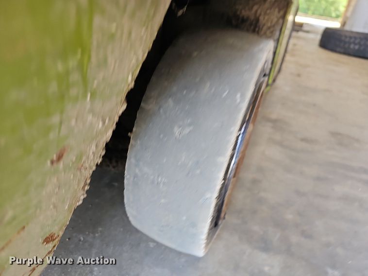 image for item DR3400 Clark GCX15E  forklift