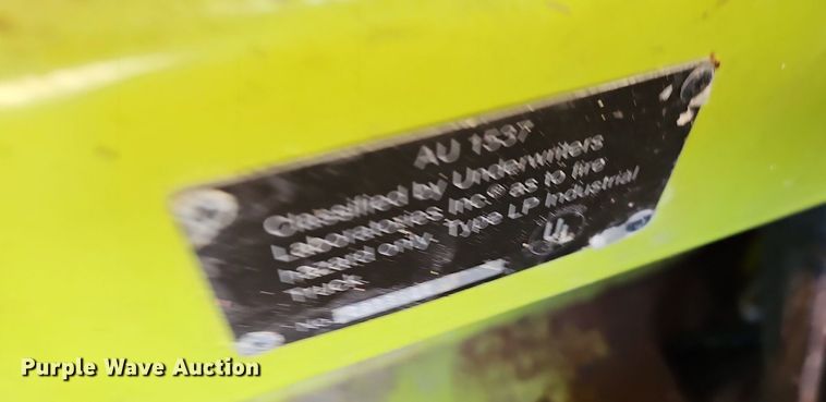 image for item DR3400 Clark GCX15E  forklift