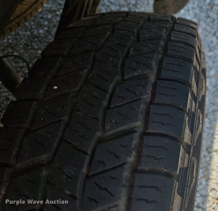 image for item DR3409 2014 GMC Sierra 1500  pickup truck