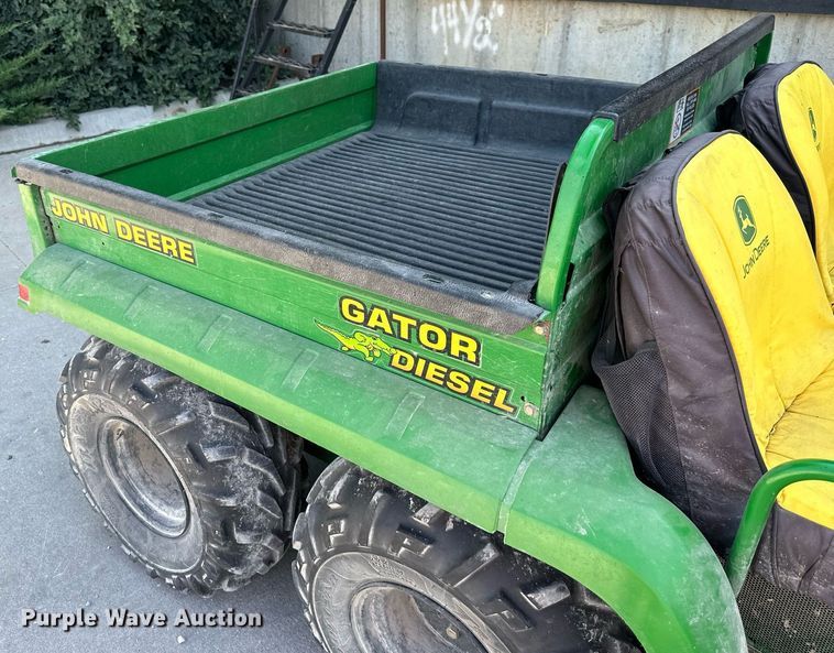image for item DS2105 2006 John  Deere Gator  utility vehicle