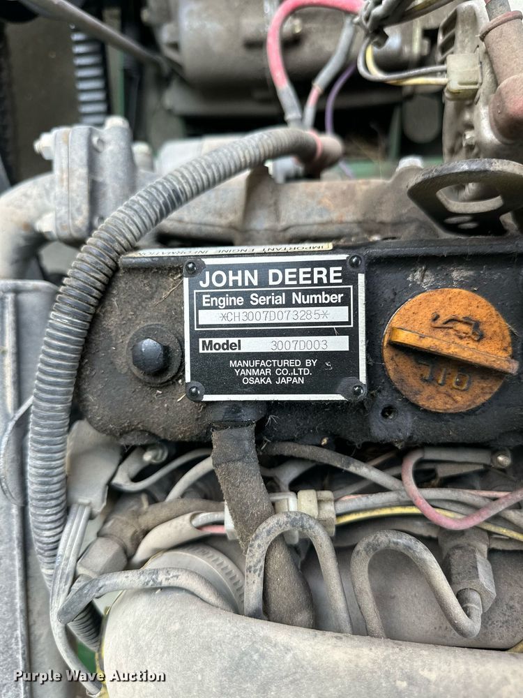 image for item DS2105 2006 John  Deere Gator  utility vehicle