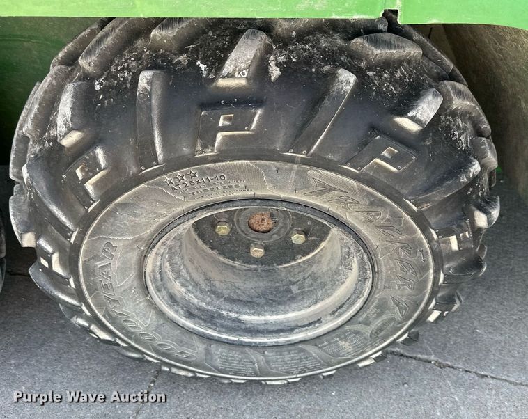 image for item DS2105 2006 John  Deere Gator  utility vehicle