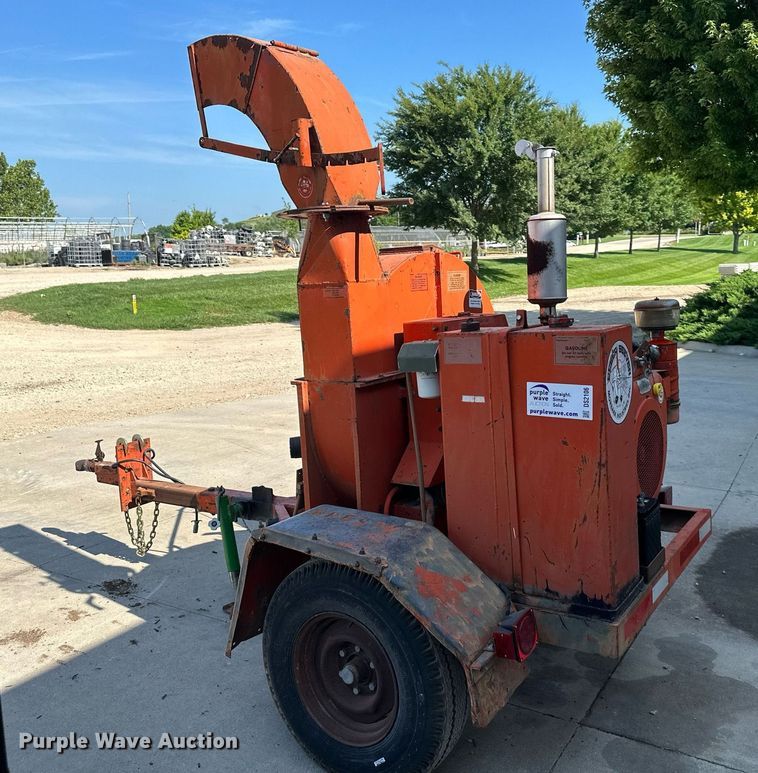 image for item DS2106 Morbark Eager Beaver  wood chipper