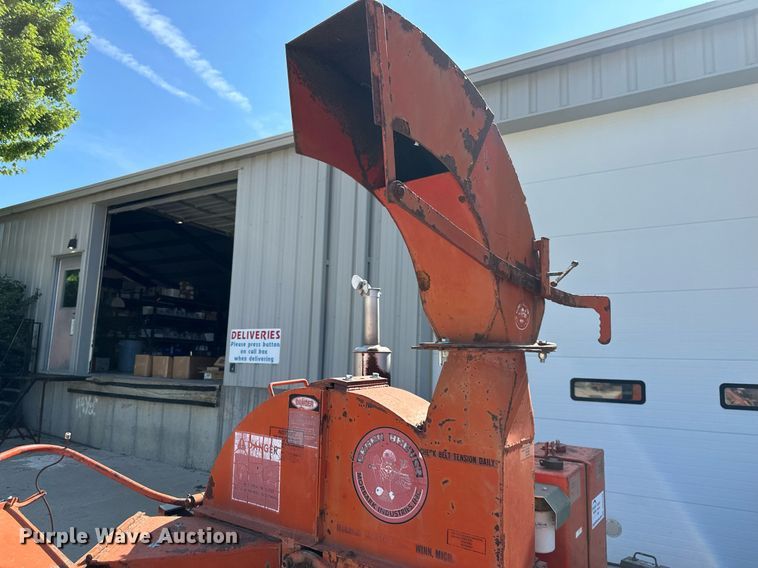 image for item DS2106 Morbark Eager Beaver  wood chipper