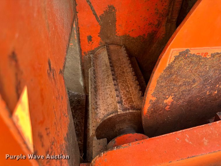 image for item DS2106 Morbark Eager Beaver  wood chipper