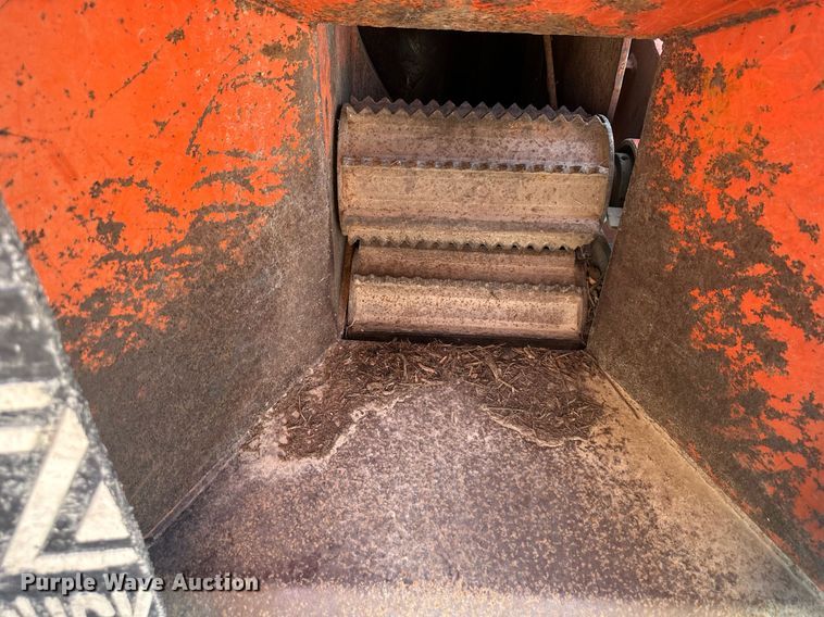 image for item DS2106 Morbark Eager Beaver  wood chipper