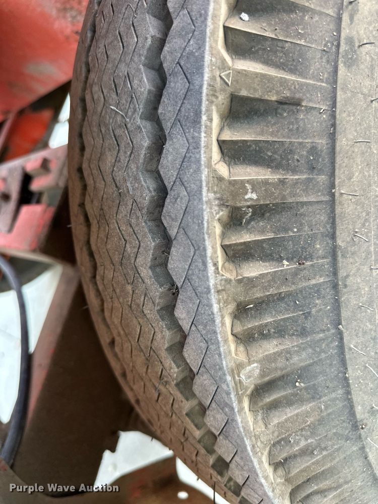 image for item DS2106 Morbark Eager Beaver  wood chipper