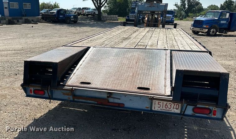 image for item DS2107 2002 Travalong  equipment trailer