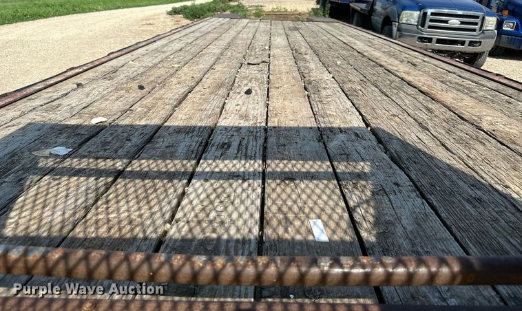 image for item DS2107 2002 Travalong  equipment trailer