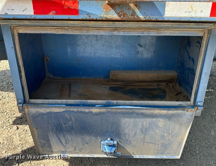 image for item DS2107 2002 Travalong  equipment trailer