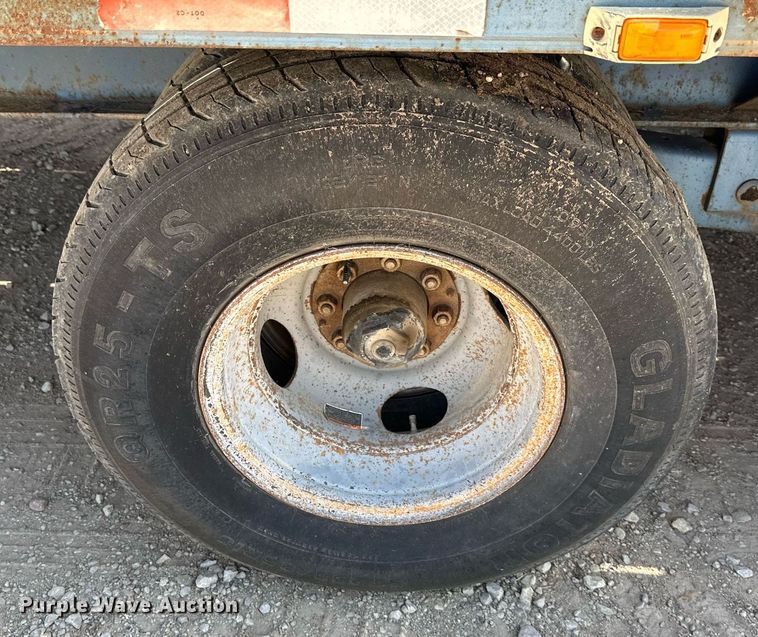 image for item DS2107 2002 Travalong  equipment trailer