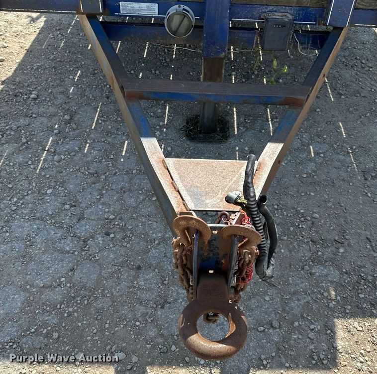 image for item DS2108 2005 Titan 4875  utility trailer