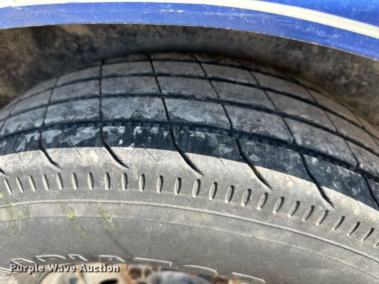 image for item DS2108 2005 Titan 4875  utility trailer