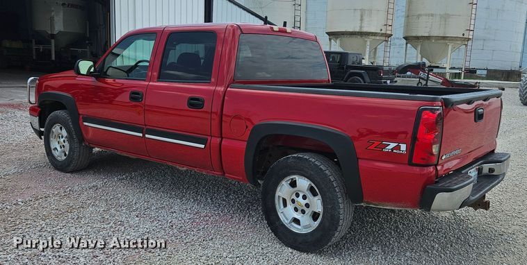 image for item DS6472 2006 Chevrolet Silverado 1500  Crew Cab pickup truck