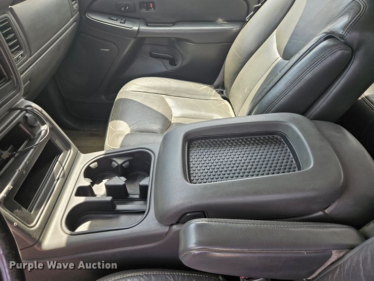 image for item DS6472 2006 Chevrolet Silverado 1500  Crew Cab pickup truck