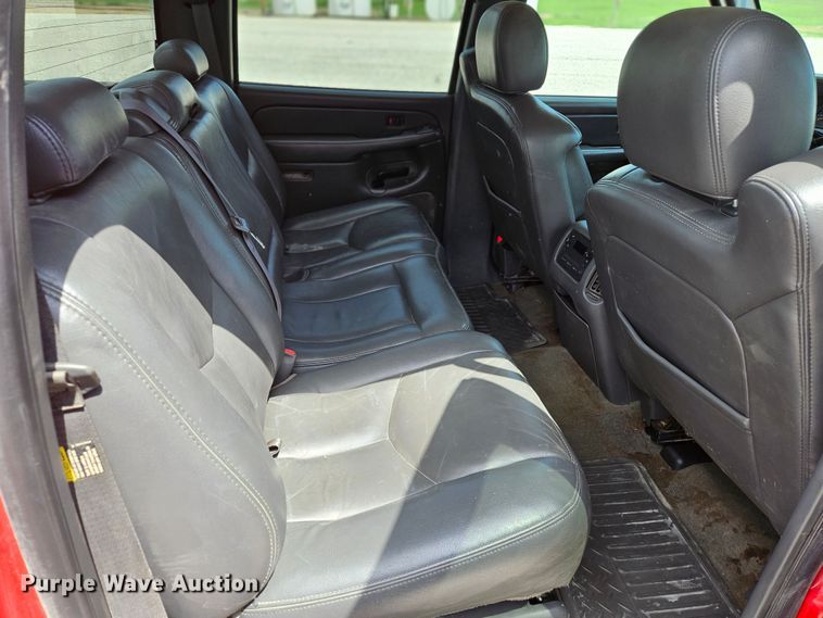 image for item DS6472 2006 Chevrolet Silverado 1500  Crew Cab pickup truck