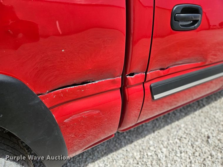 image for item DS6472 2006 Chevrolet Silverado 1500  Crew Cab pickup truck