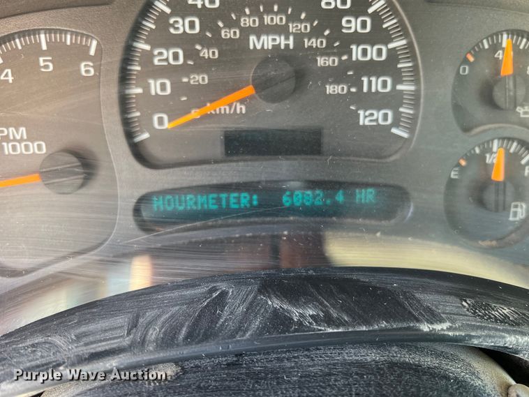 image for item II9216 2003 Chevrolet Silverado 1500  pickup truck