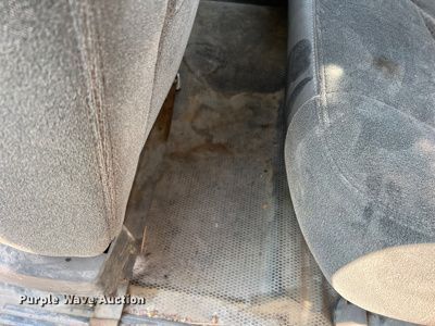 image for item II9216 2003 Chevrolet Silverado 1500  pickup truck