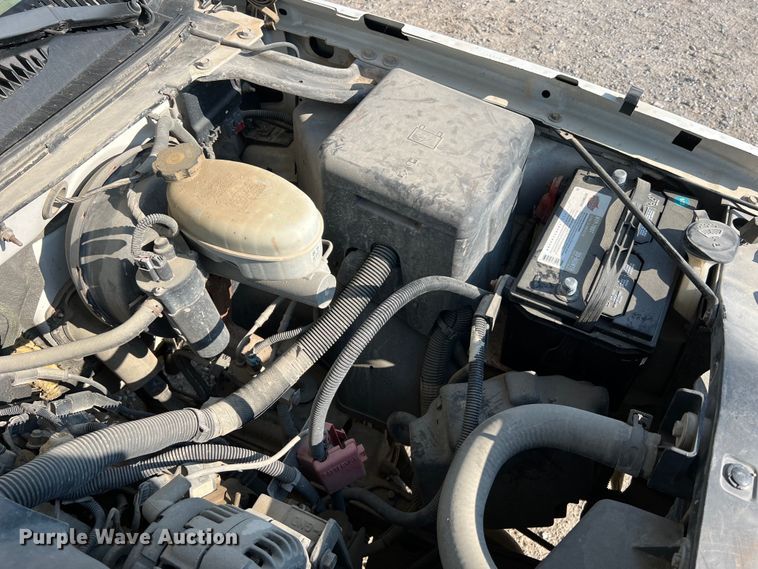 image for item II9216 2003 Chevrolet Silverado 1500  pickup truck