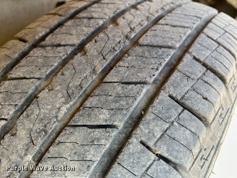 image for item II9216 2003 Chevrolet Silverado 1500  pickup truck