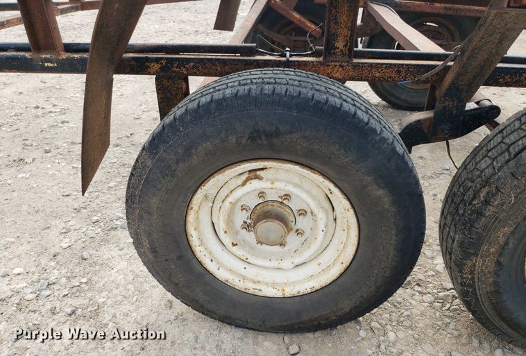 image for item IP9298 2004 Shop built  oilfield trailer