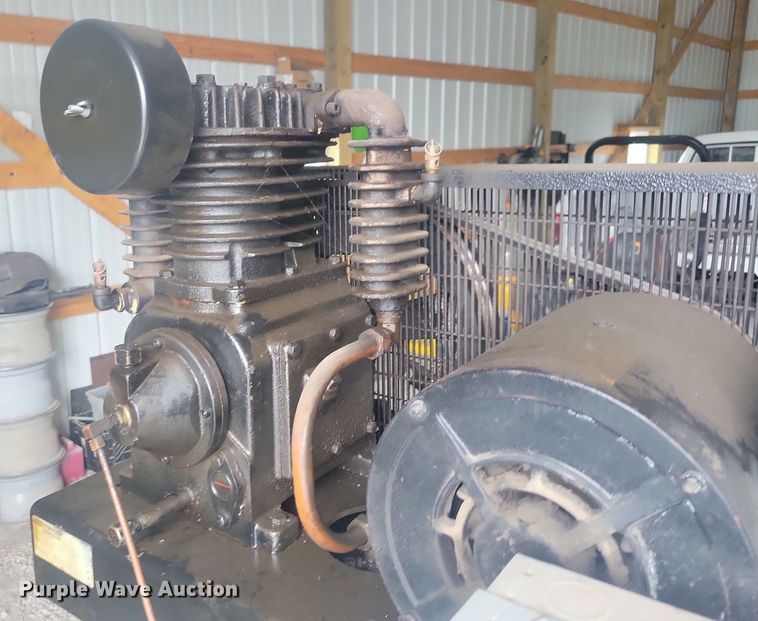 image for item IQ9765 Coleman Powermate Black Max  air compressor