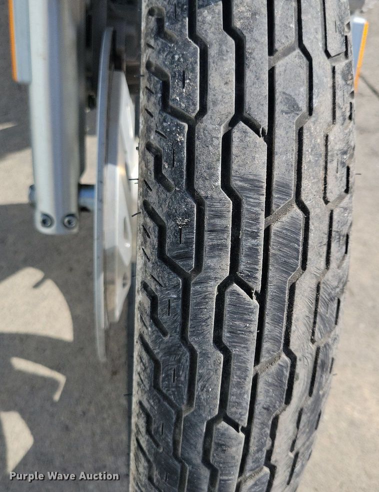 image for item IQ9770 2004 Honda VTX1300C  motorcycle