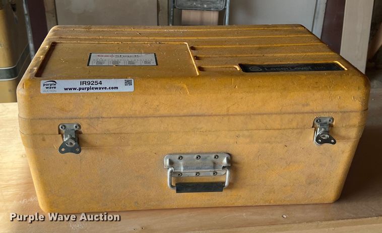 image for item IR9254 1994 Spectra-Physics Laserplane 1110XL  laser level