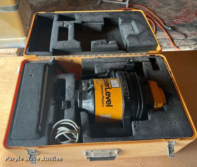 image for item IR9254 1994 Spectra-Physics Laserplane 1110XL  laser level