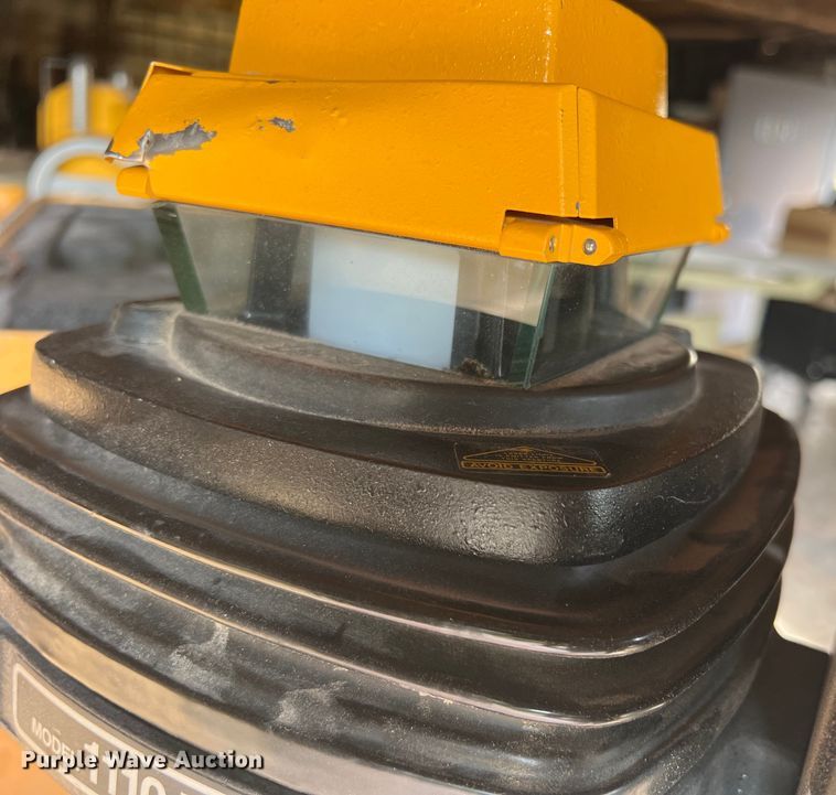 image for item IR9254 1994 Spectra-Physics Laserplane 1110XL  laser level