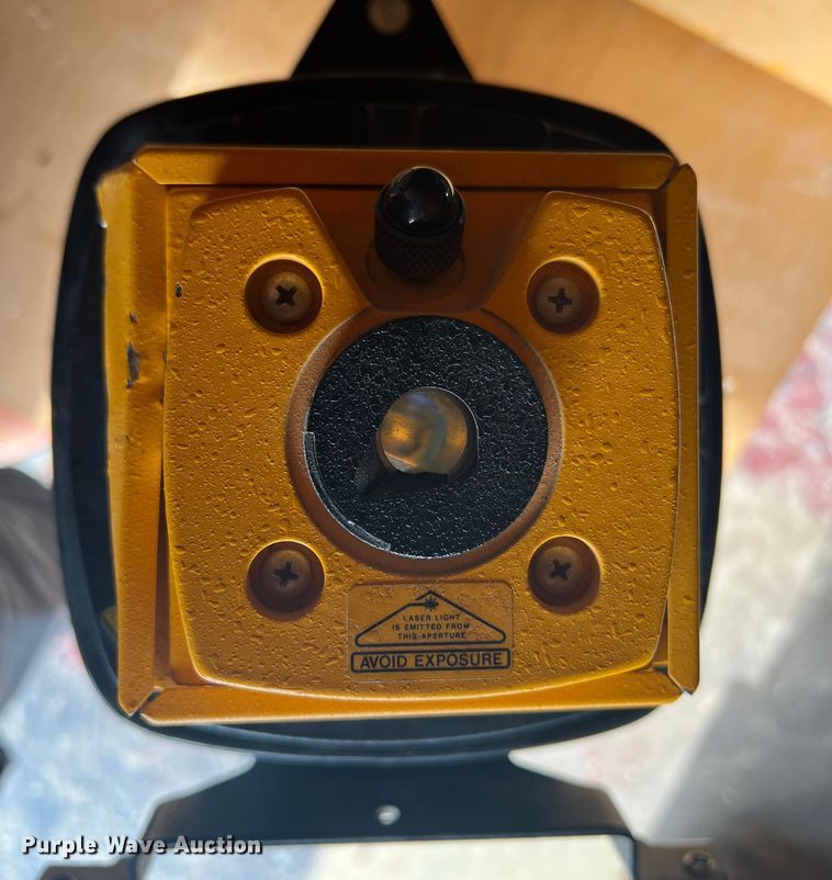 image for item IR9254 1994 Spectra-Physics Laserplane 1110XL  laser level