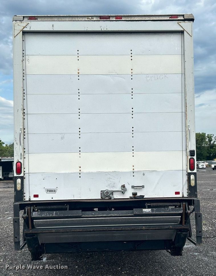 image for item KW9164 2007 International 4300  box truck